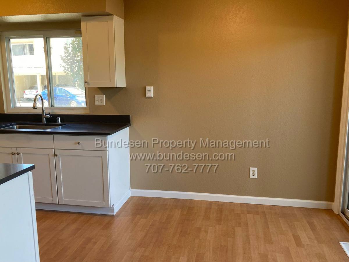 Condo for rent at 465 Enterprise Dr, Rohnert Park, CA 94928