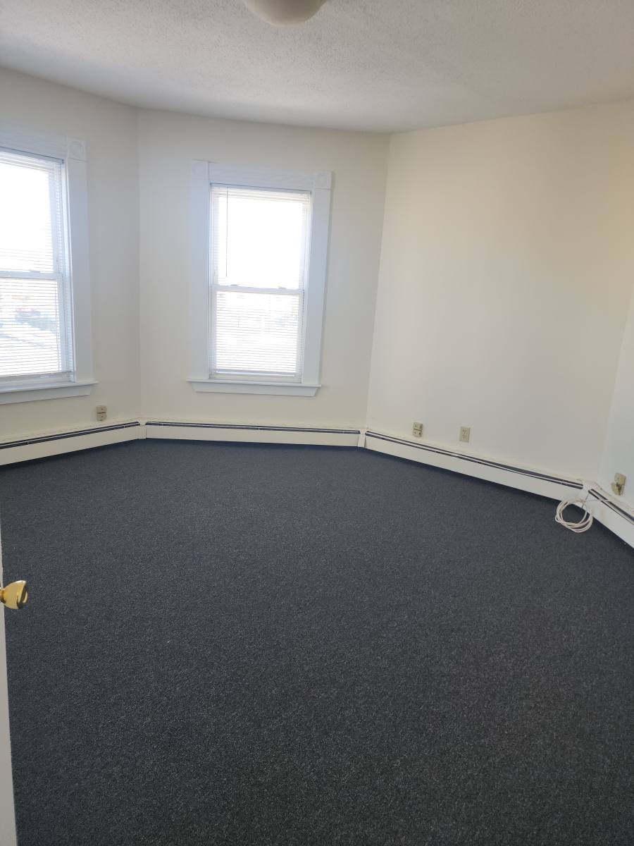 Apartment for rent at 381 Broadway #2, Lynn, MA 01904