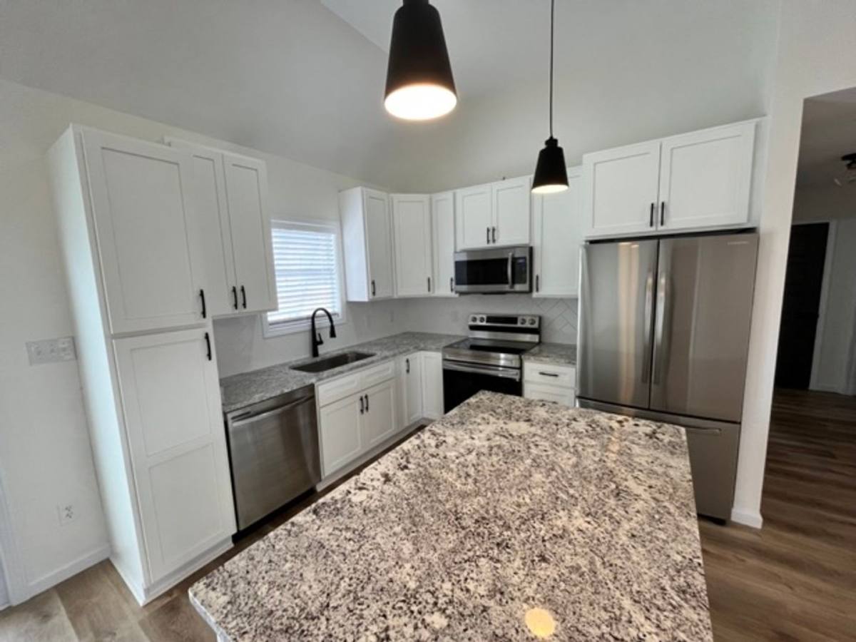 House for rent at 208 Franklin Square, Bonaire, GA 31005