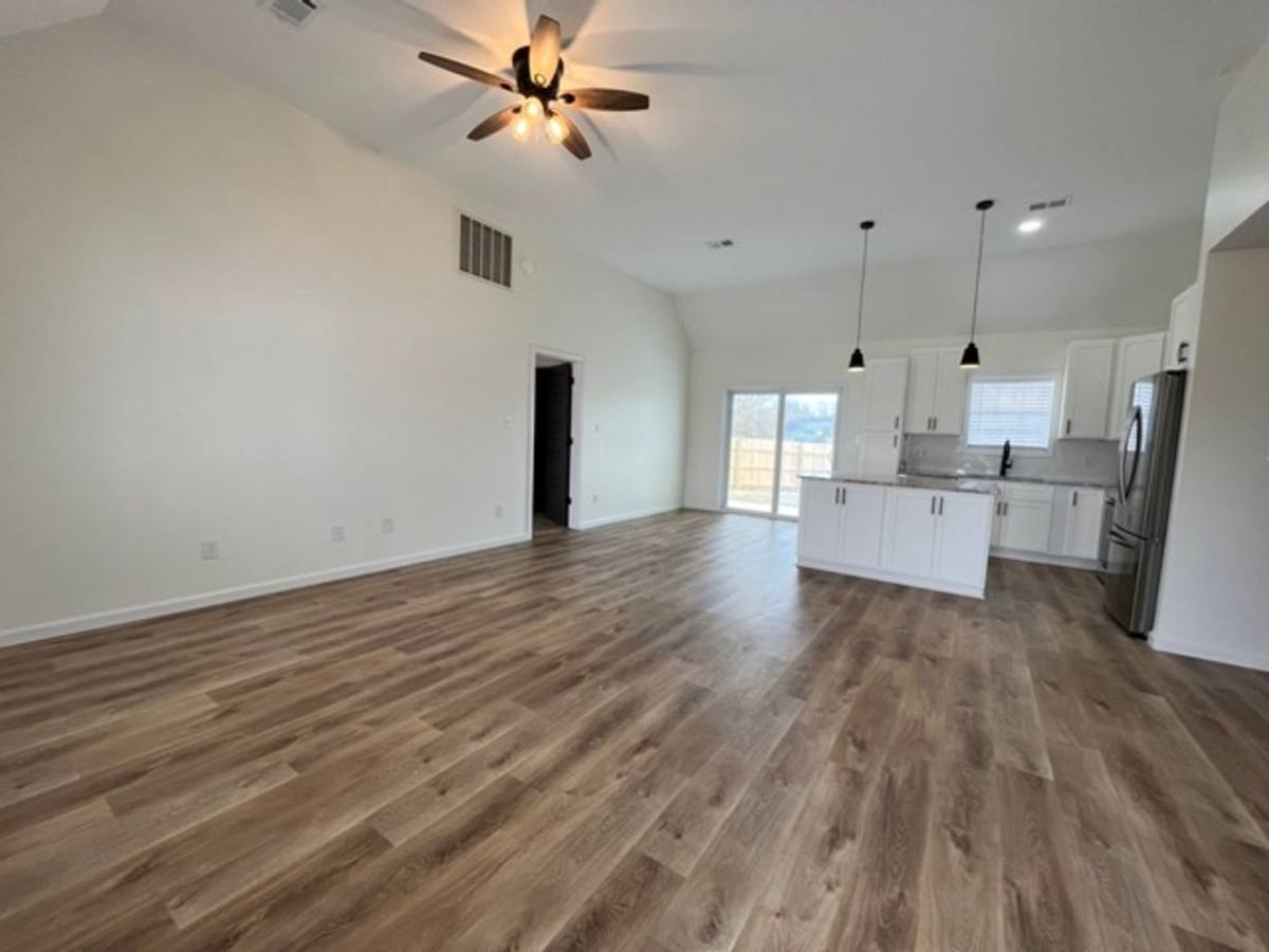 House for rent at 208 Franklin Square, Bonaire, GA 31005