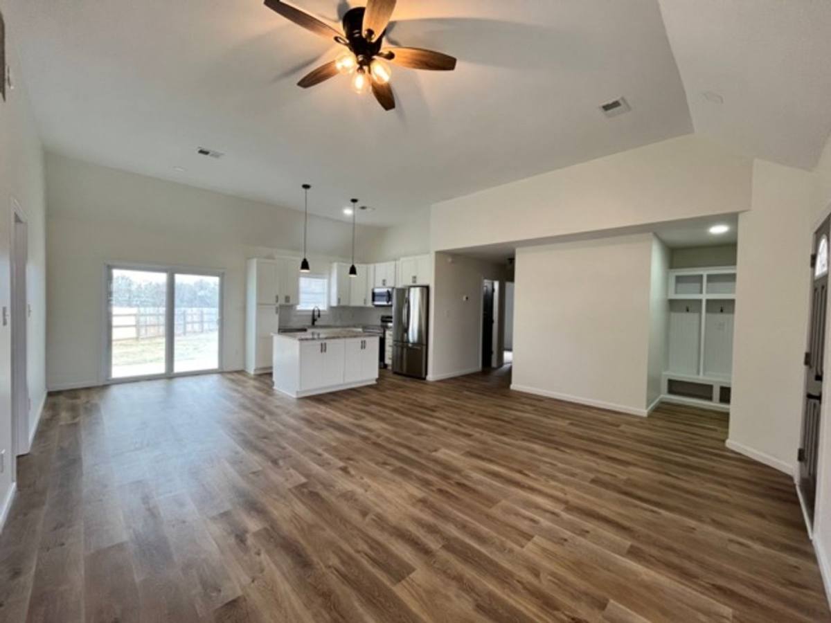 House for rent at 208 Franklin Square, Bonaire, GA 31005
