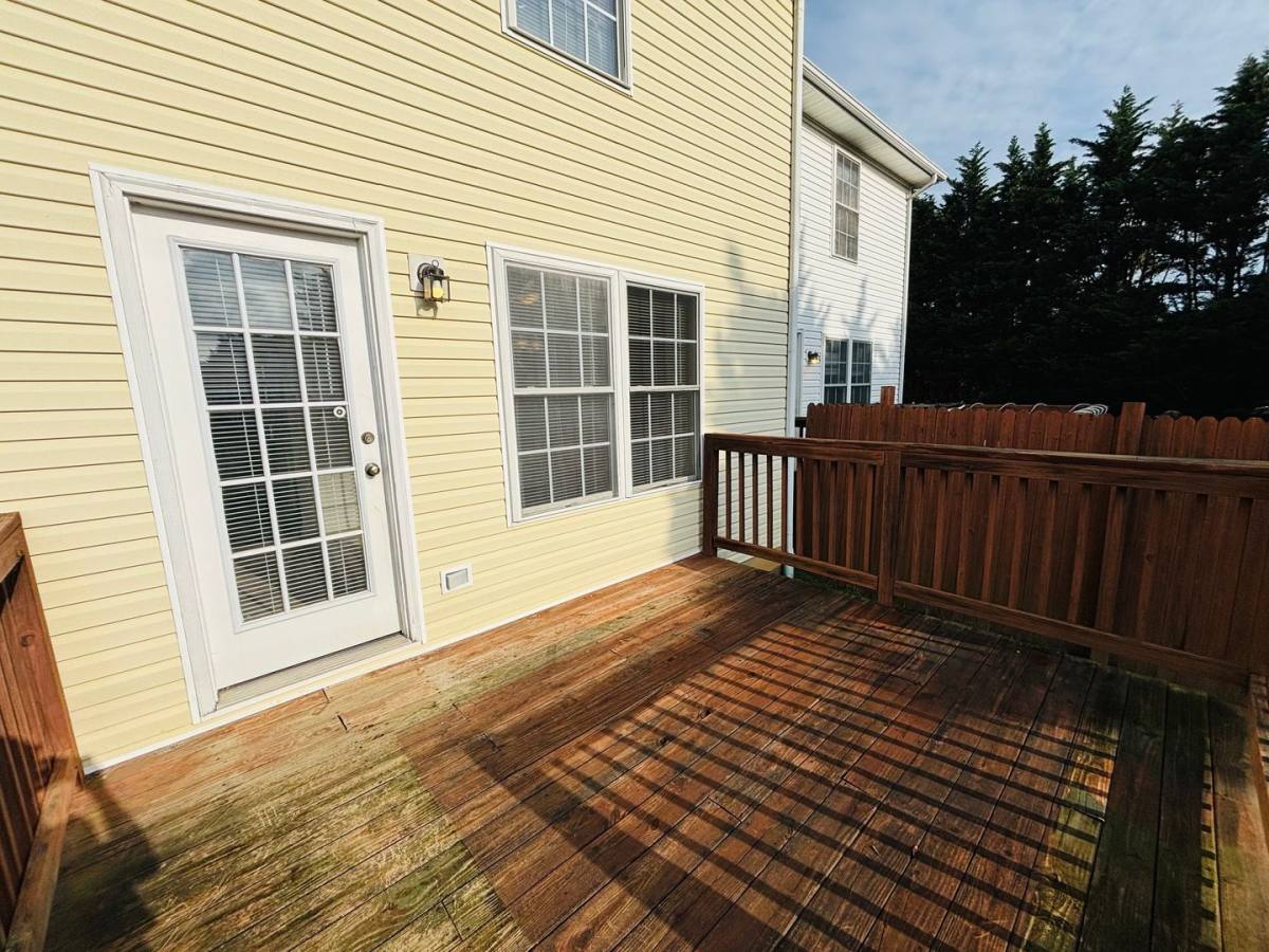 Townhouse for rent at 724 Park St, Christiansburg, VA 24073