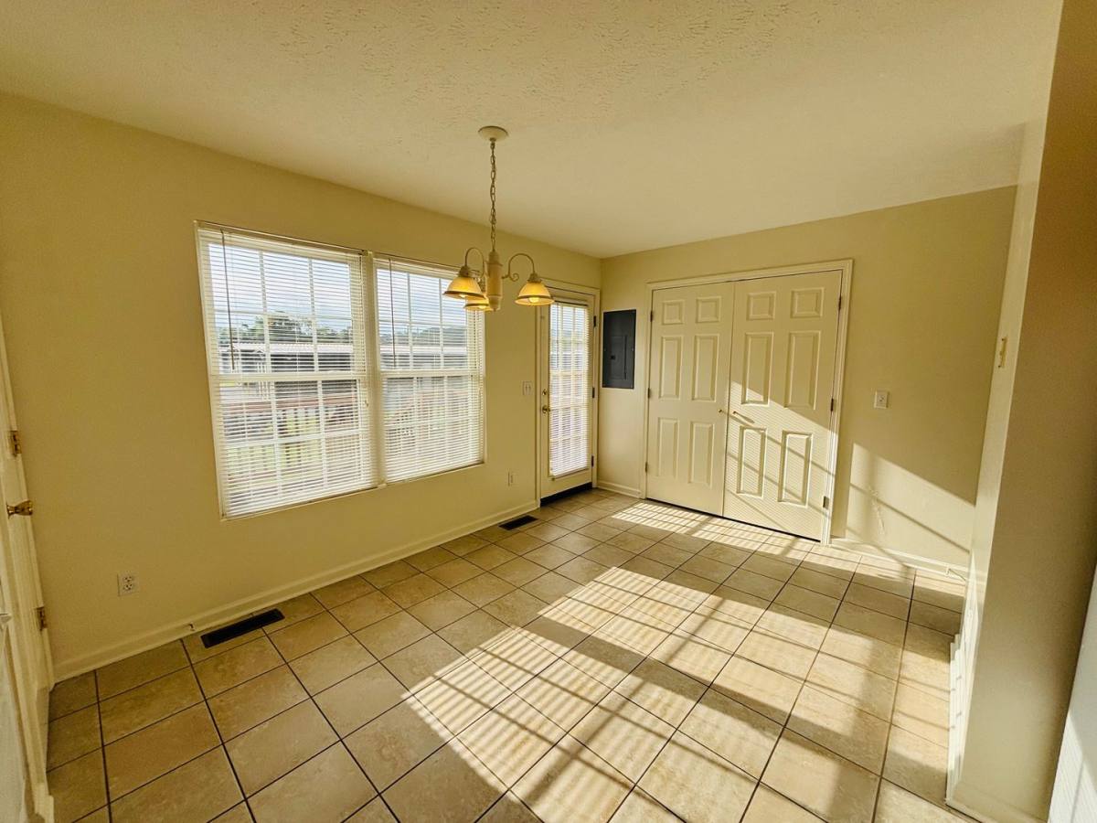 Townhouse for rent at 724 Park St, Christiansburg, VA 24073