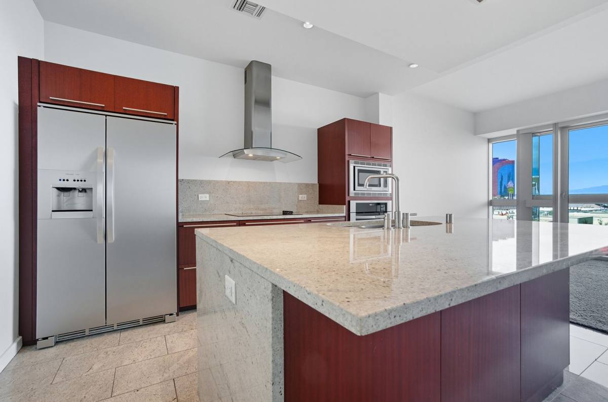 Condo for rent at 4471 Dean Martin Dr, Las Vegas, NV 89103
