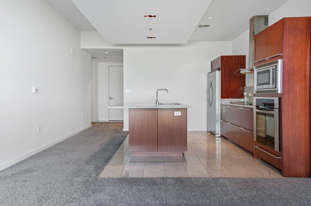 Condo for rent at 4471 Dean Martin Dr, Las Vegas, NV 89103