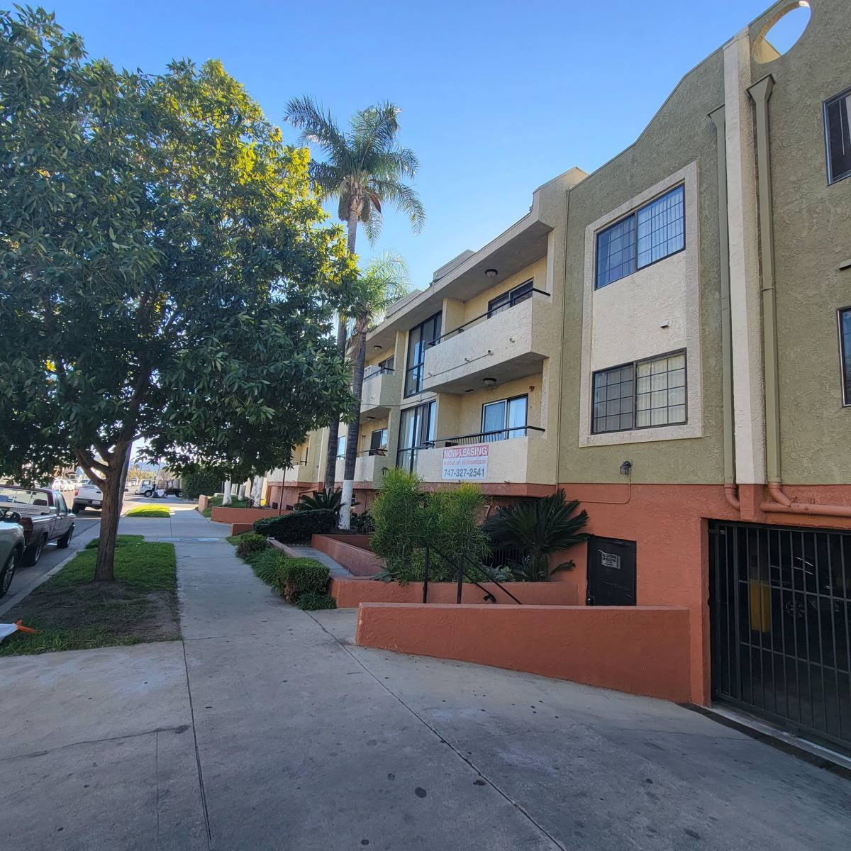 Apartment for rent at 7311 Eton Ave, Canoga Park, CA 91303