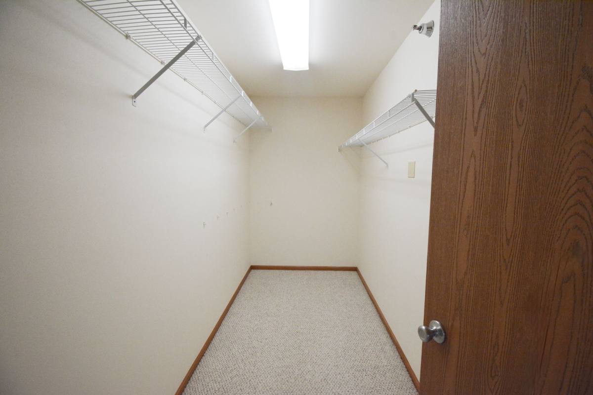 Condo for rent at 1915 Deerhaven Lane NE, Rochester, MN 55906