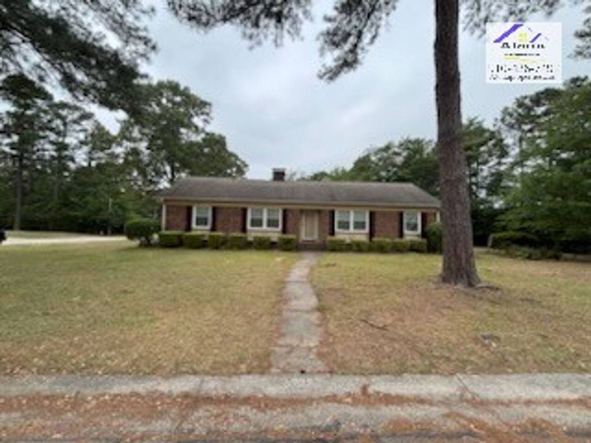 House for rent at 228 Whitney Dr, Fayetteville, NC 28314