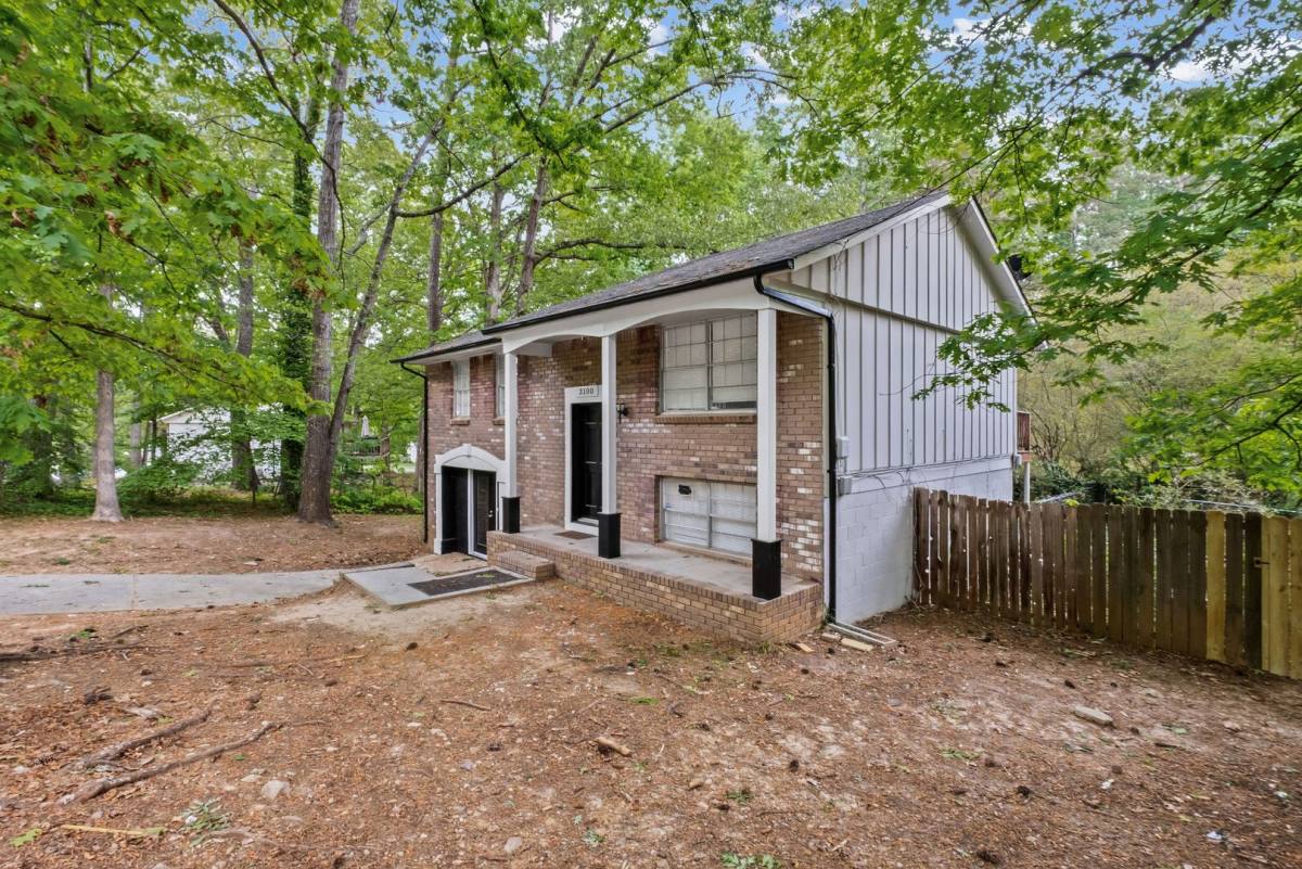 Townhouse for rent at 3100 Fern Valley Dr SW, Marietta, GA 30008
