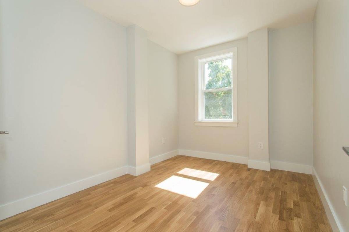 House for rent at 36 Hghland Ave, Somerville, MA 02143