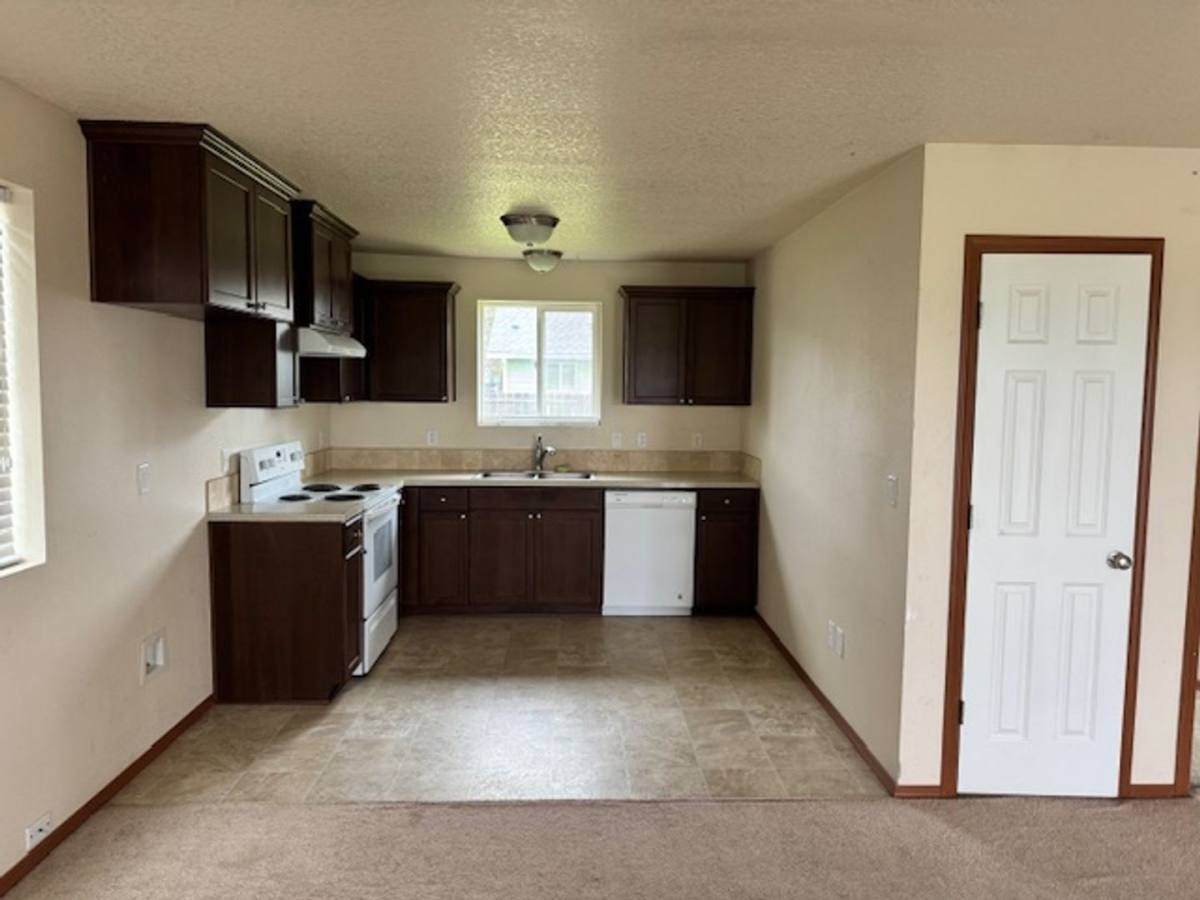 Apartment for rent at 3530 Britt Ave, Medford, OR 97501