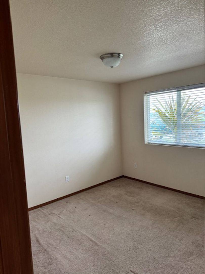 Apartment for rent at 3530 Britt Ave, Medford, OR 97501