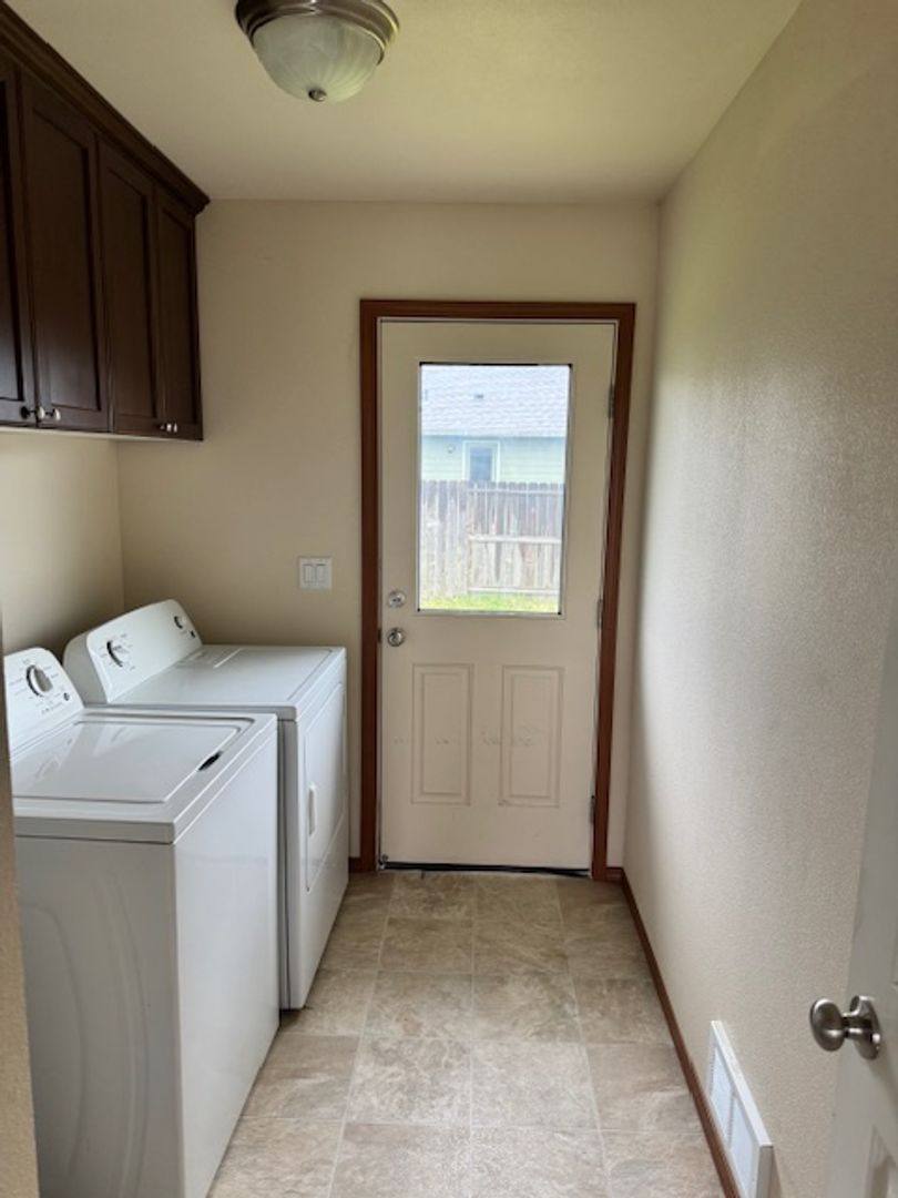 Apartment for rent at 3530 Britt Ave, Medford, OR 97501