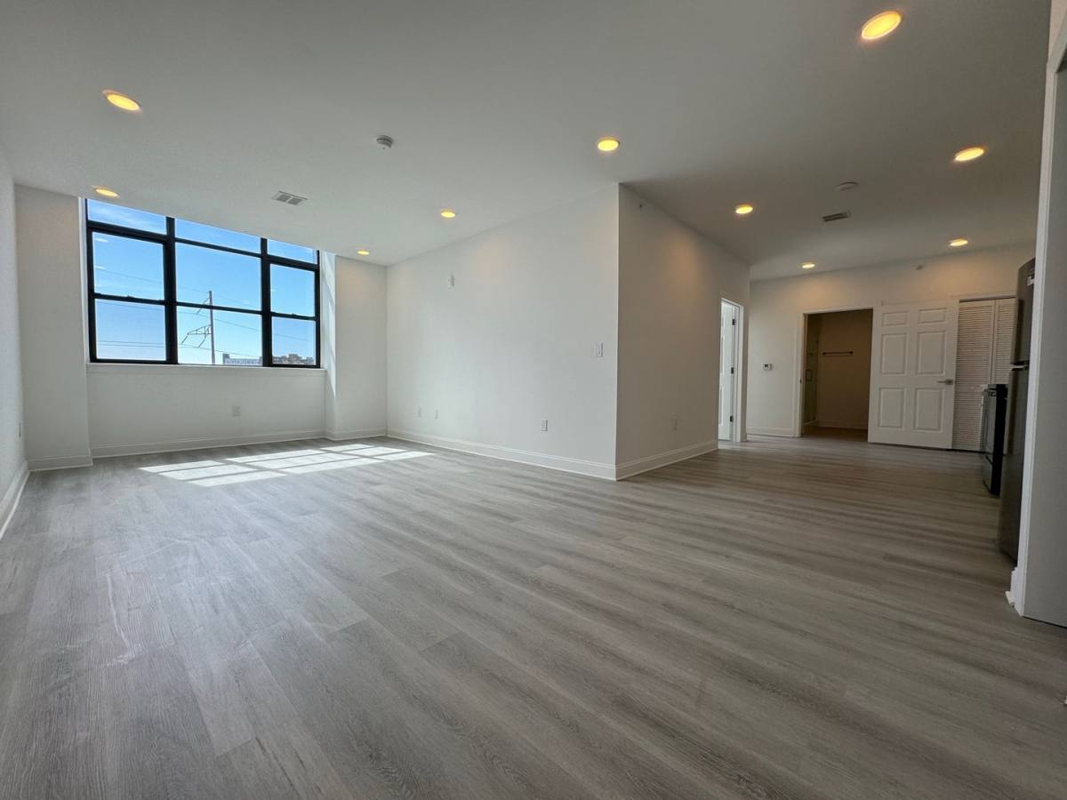 Apartment for rent at 1600 W Hunting Park, Philadelphia, PA 19140