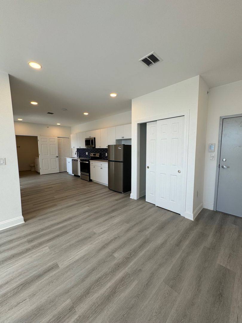 Apartment for rent at 1600 W Hunting Park, Philadelphia, PA 19140