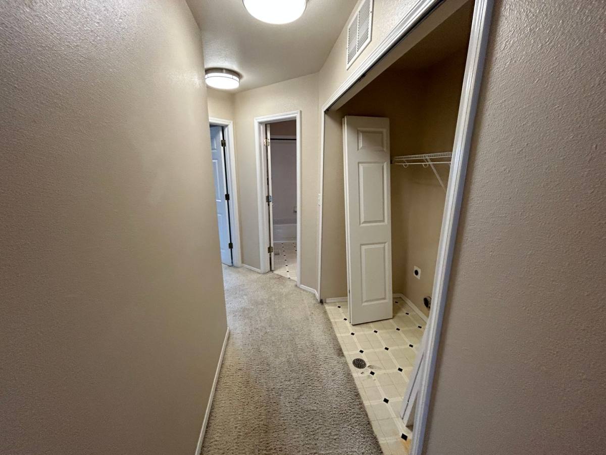 House for rent at 421 Talus Rd, Monument, CO 80132