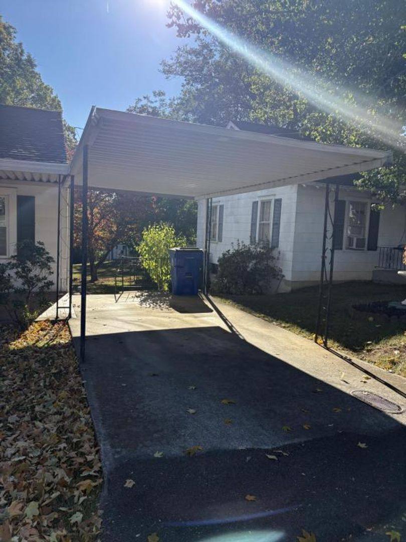 Apartment for rent at 1270 Peoples St, Cleveland, TN 37311