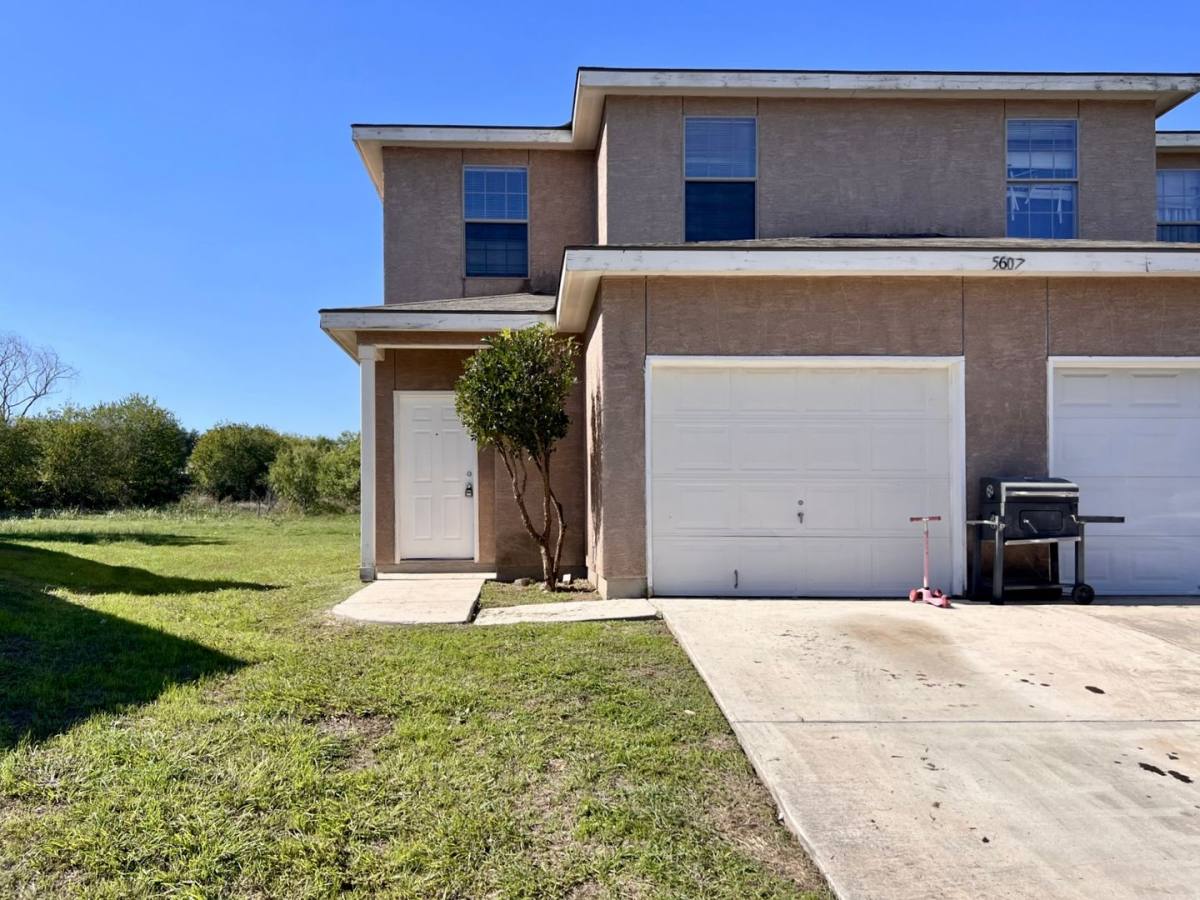 Townhouse for rent at 5607 Golf Mist #1, San Antonio, TX 78244