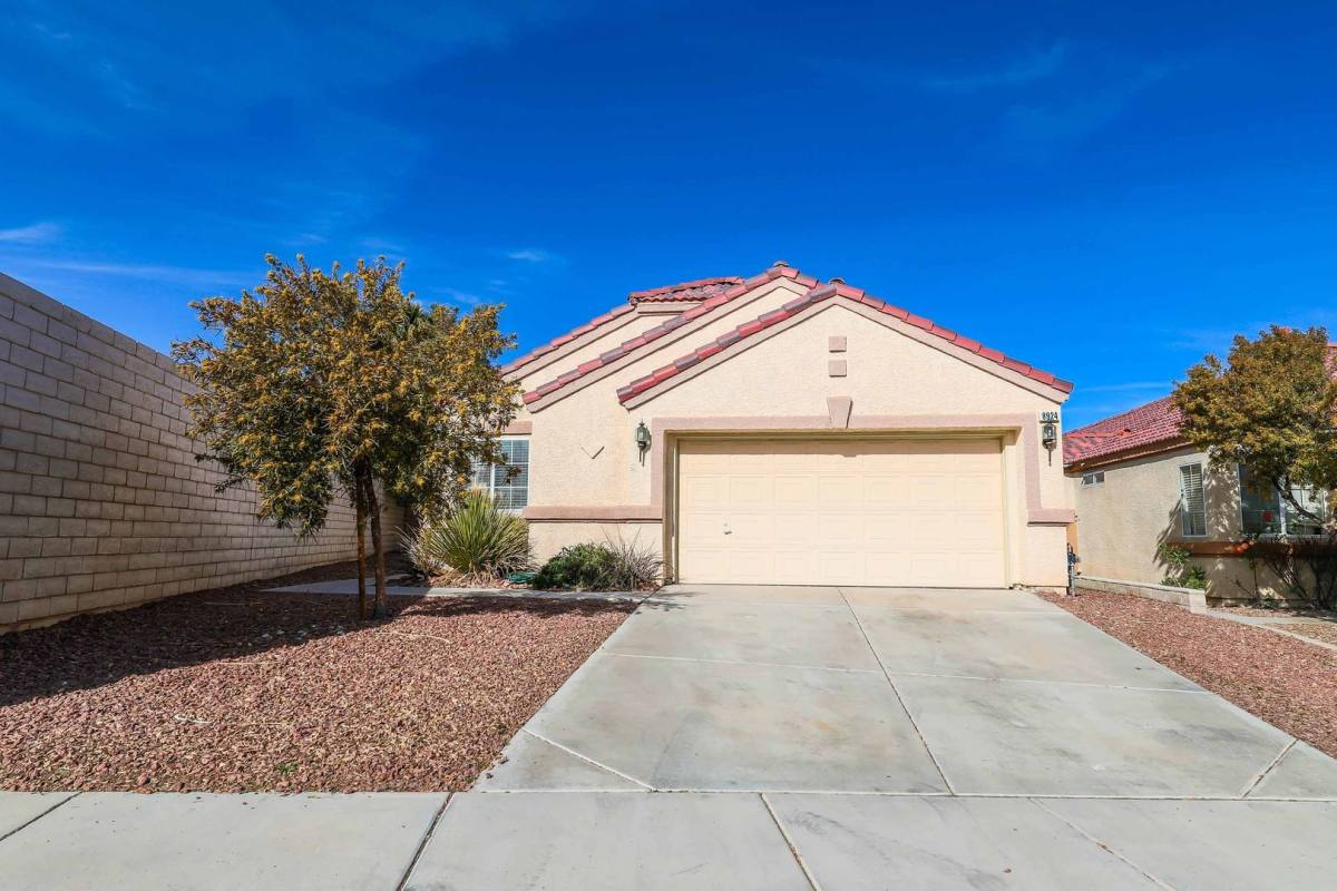 House for rent at 8924 Colorful Pines, Las Vegas, NV 89143