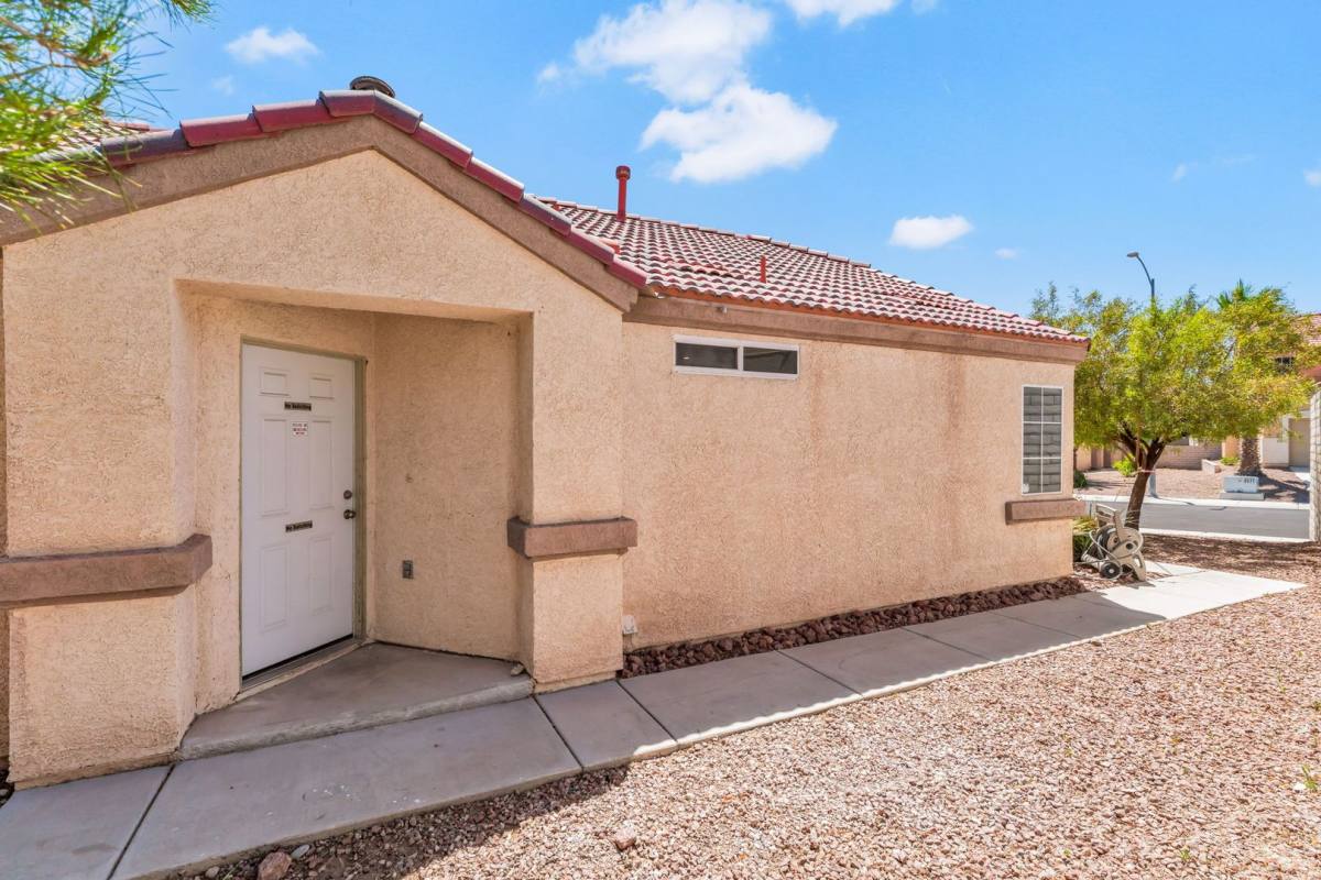 House for rent at 8924 Colorful Pines, Las Vegas, NV 89143
