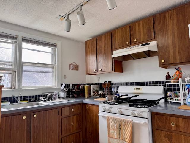 House for rent at 21 Franklin St #2, Woburn, MA 01801
