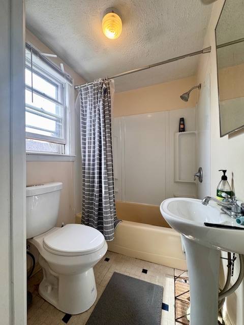 House for rent at 21 Franklin St #2, Woburn, MA 01801