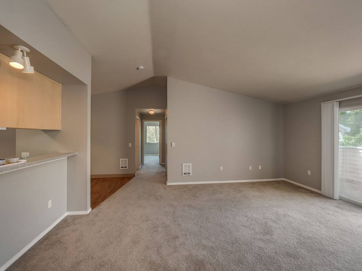 Apartment for rent at 16916 SE Powell Blvd, Portland, OR 97236