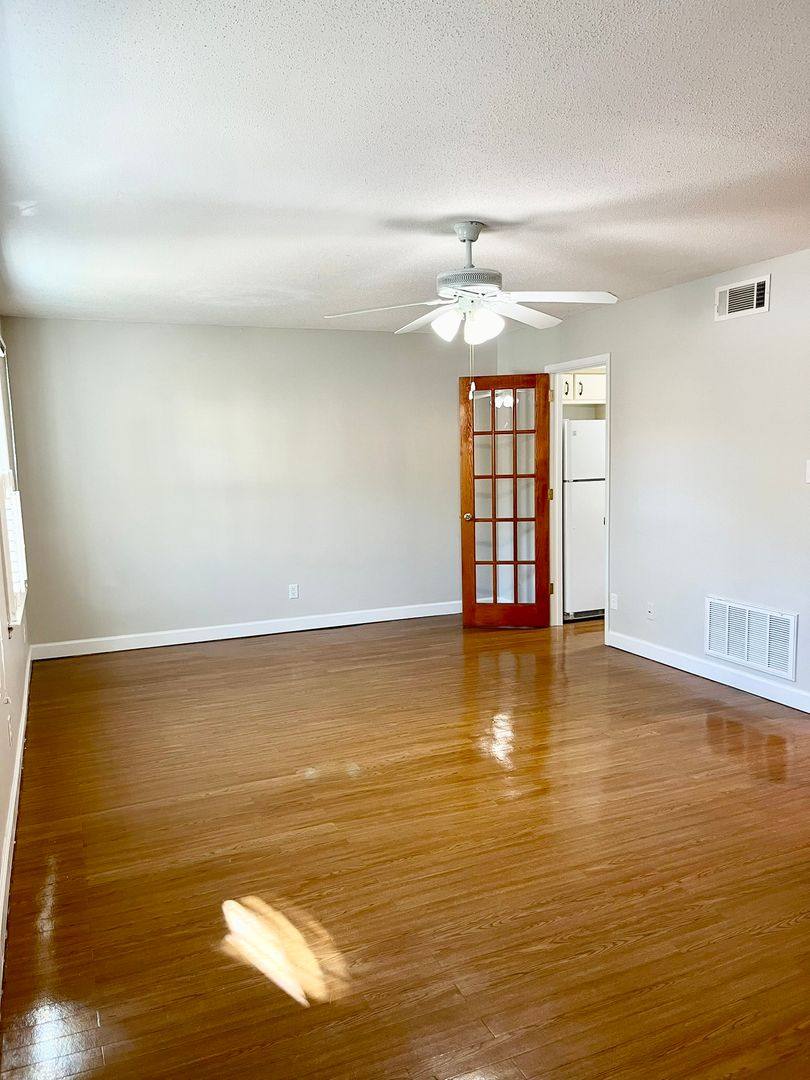Townhouse for rent at 455 Mall Blvd #69, Savannah, GA 31406