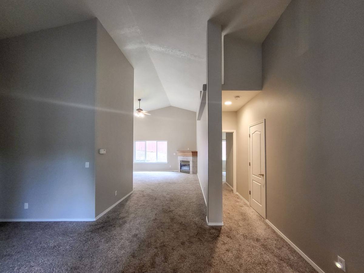 House for rent at 2345 Mule Deer Court NW, Salem, OR 97304