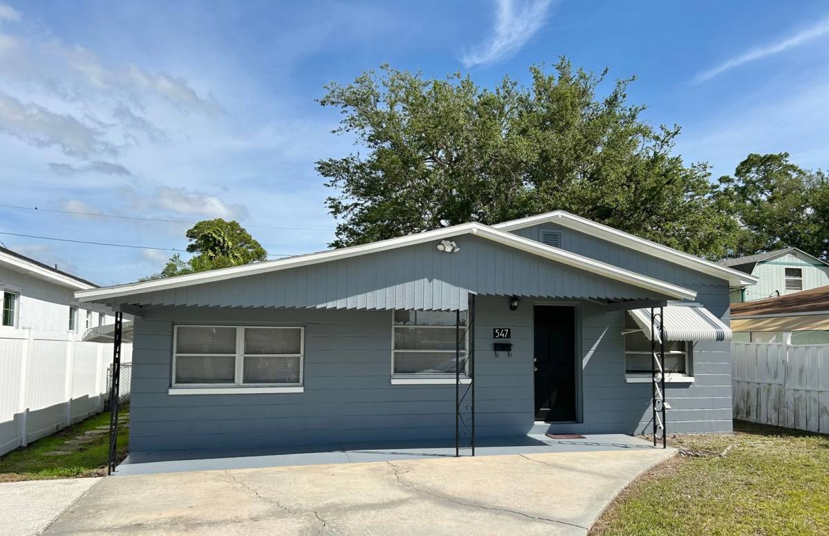 House for rent at 547 46th Ave N, Saint Petersburg, FL 33703