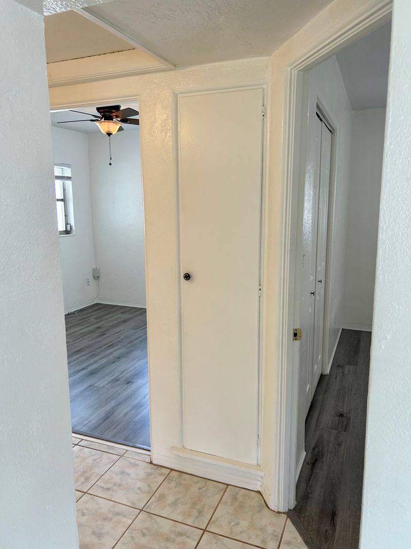 House for rent at 547 46th Ave N, Saint Petersburg, FL 33703