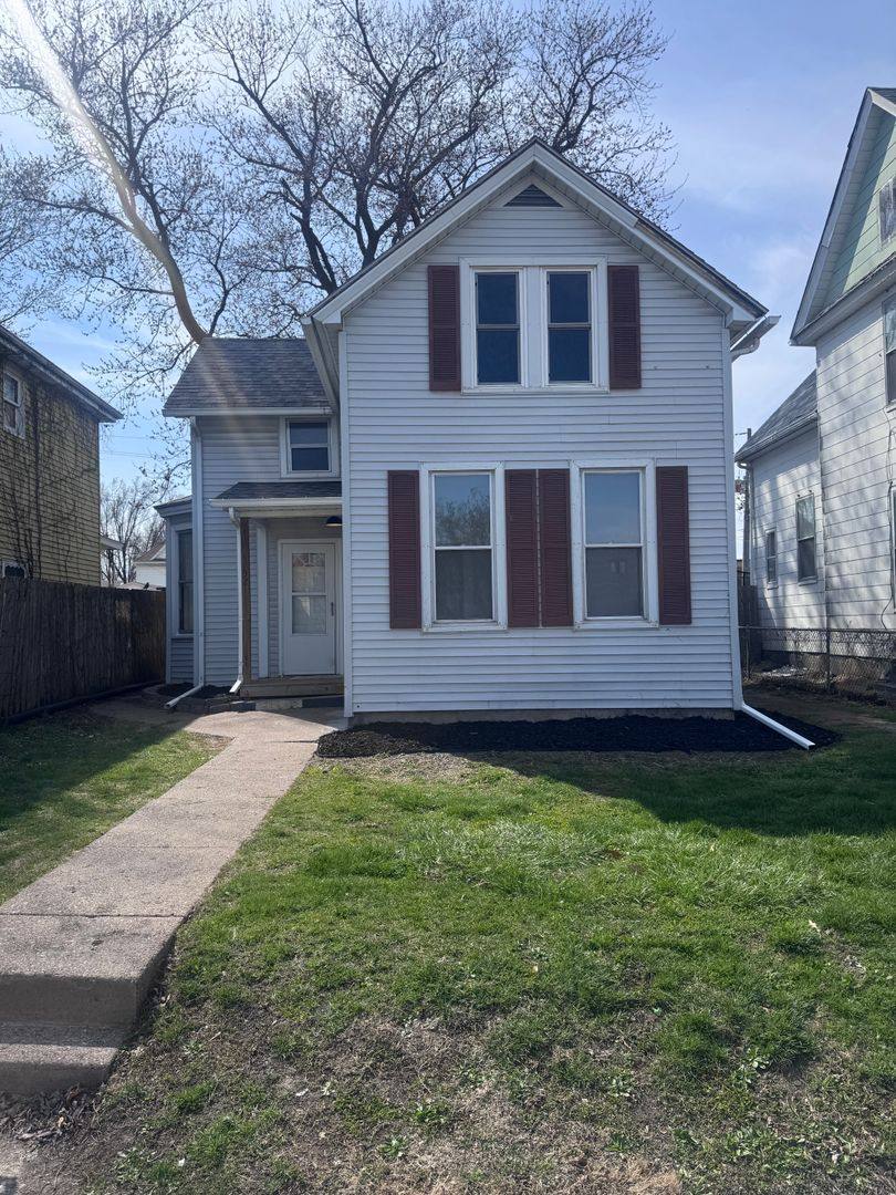 House for rent at 1732 Fillmore Lane, Davenport, IA 52804
