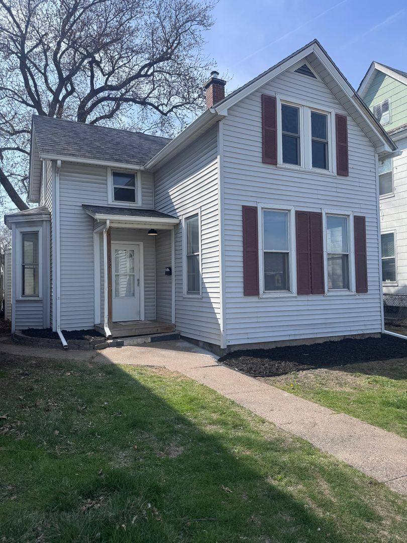 House for rent at 1732 Fillmore Lane, Davenport, IA 52804