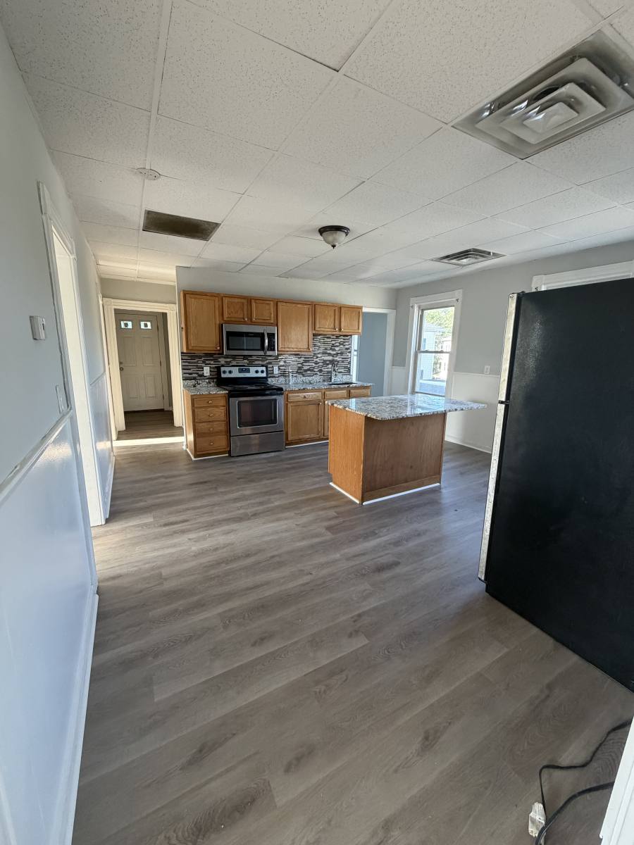Apartment for rent at 10 Crompton St #3, Worcester, MA 01610