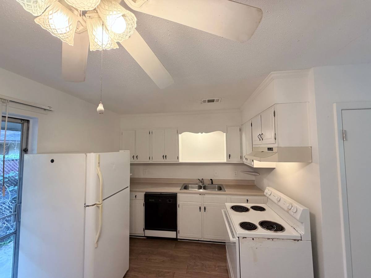 Apartment for rent at 538 Royce St, Pensacola, FL 32503