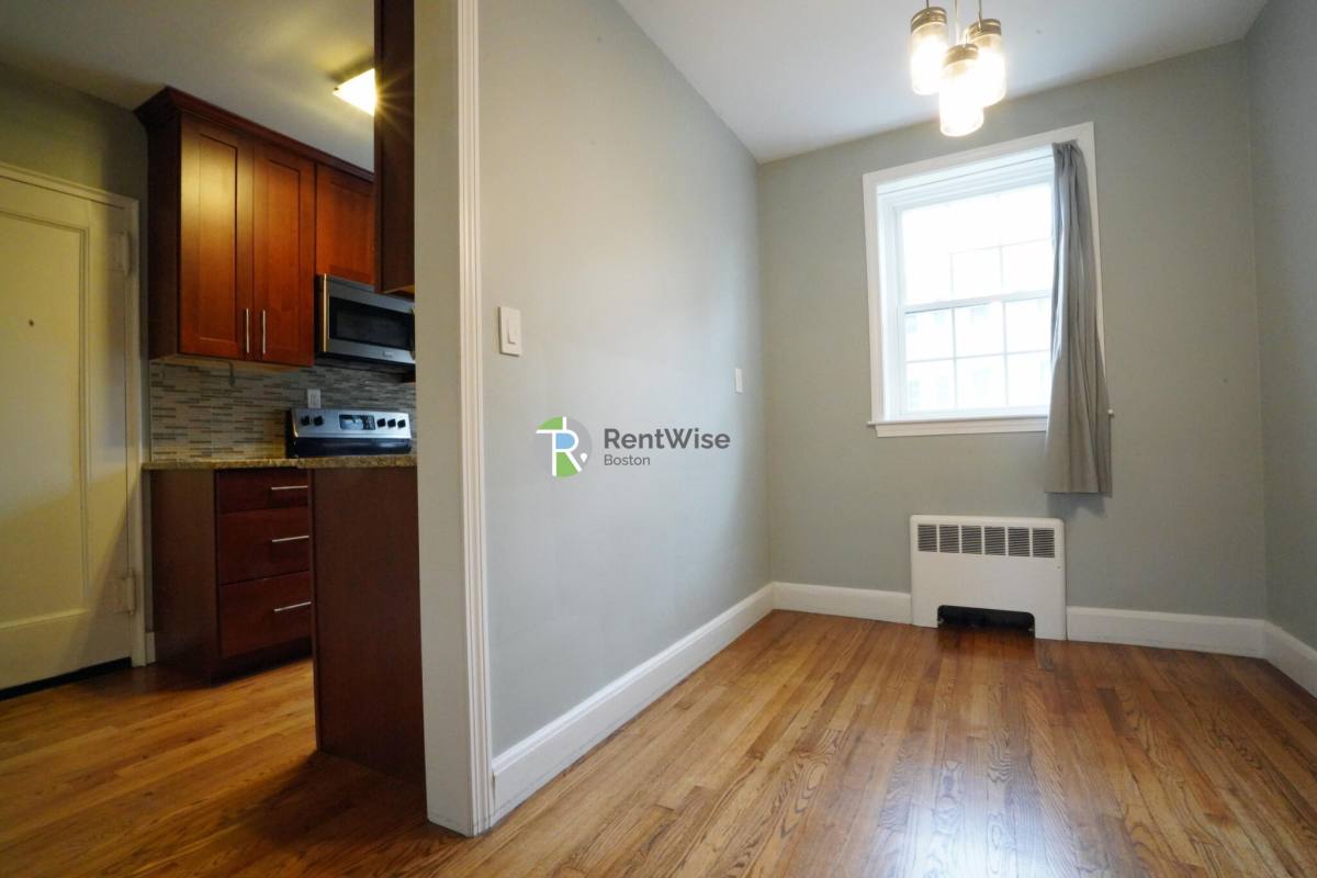 Apartment for rent at 25 Englewood Ave #4, Brookline, MA 02445