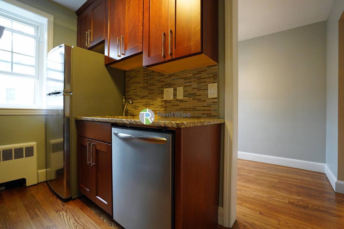 Apartment for rent at 25 Englewood Ave #4, Brookline, MA 02445