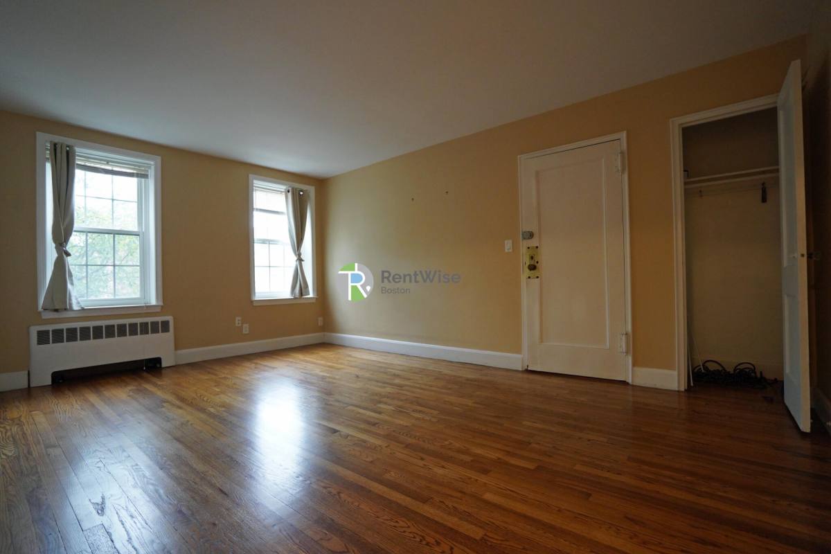 Apartment for rent at 25 Englewood Ave #4, Brookline, MA 02445
