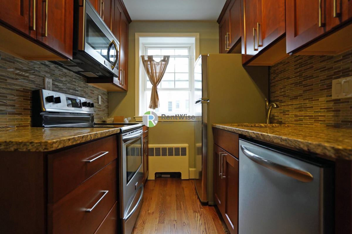 Apartment for rent at 25 Englewood Ave #4, Brookline, MA 02445