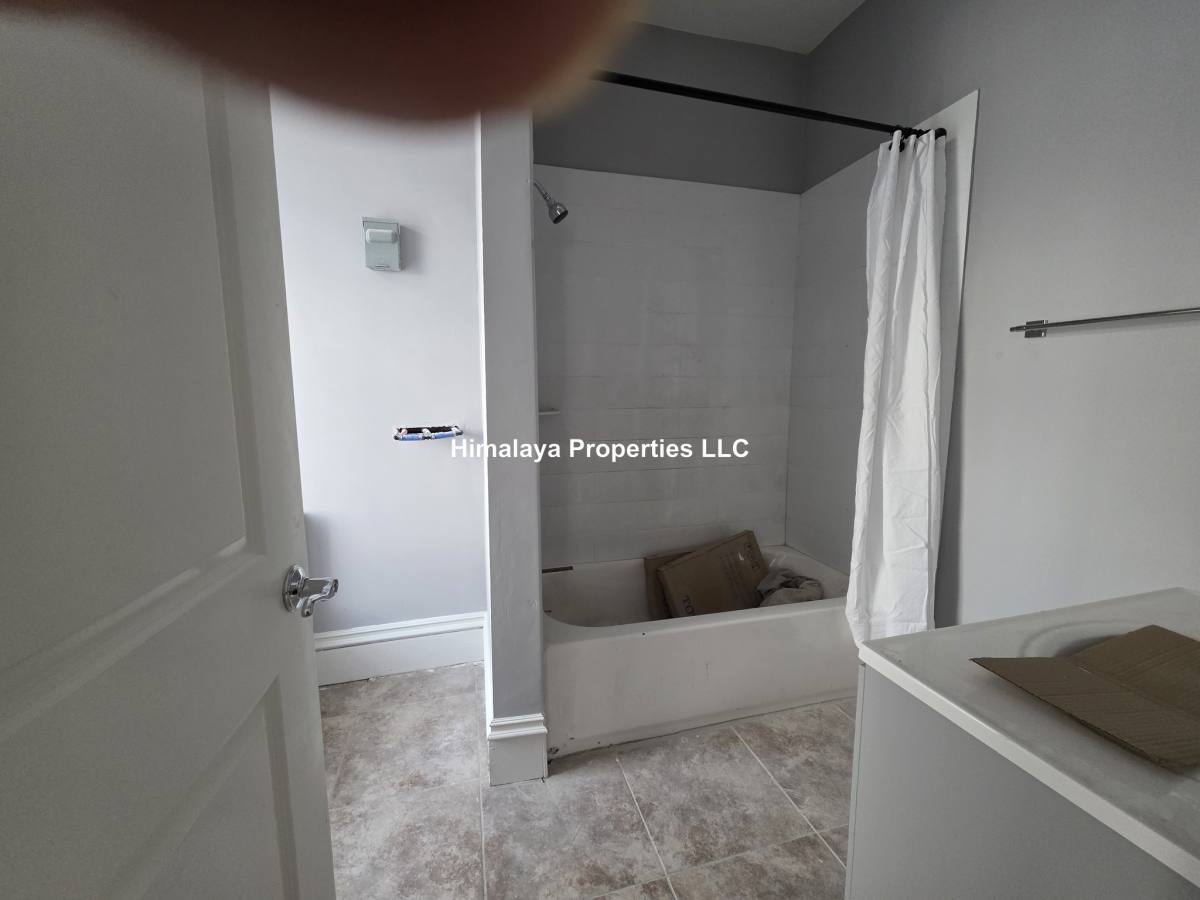Apartment for rent at 98 Mount Pleasant Ave #A1, Roxbury, MA 02119