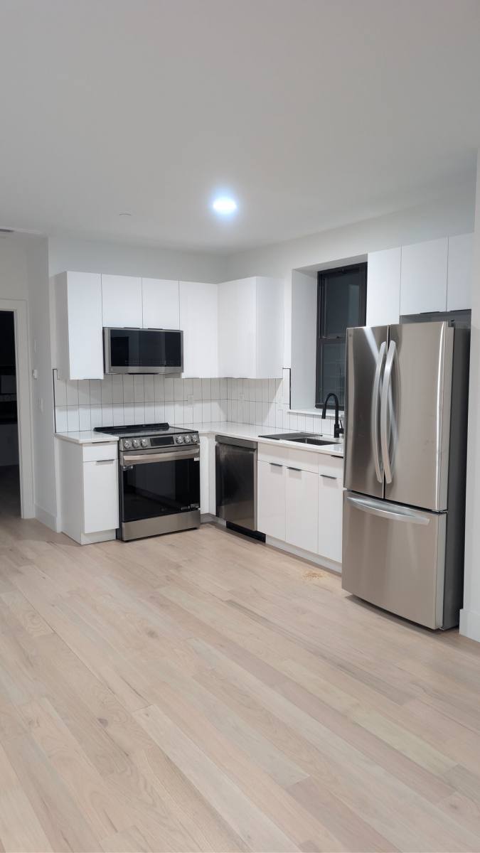 Apartment for rent at 501 Central Ave, Newark, NJ 07107