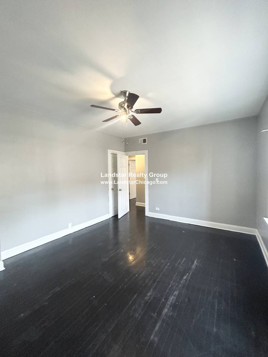 Apartment for rent at 7344 N Damen Ave #2, Chicago, IL 60645