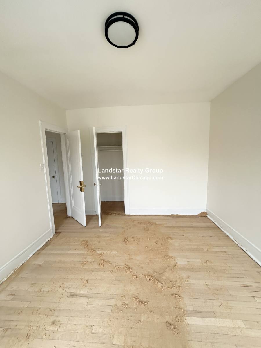 Apartment for rent at 7351 N Damen Ave #18, Chicago, IL 60645