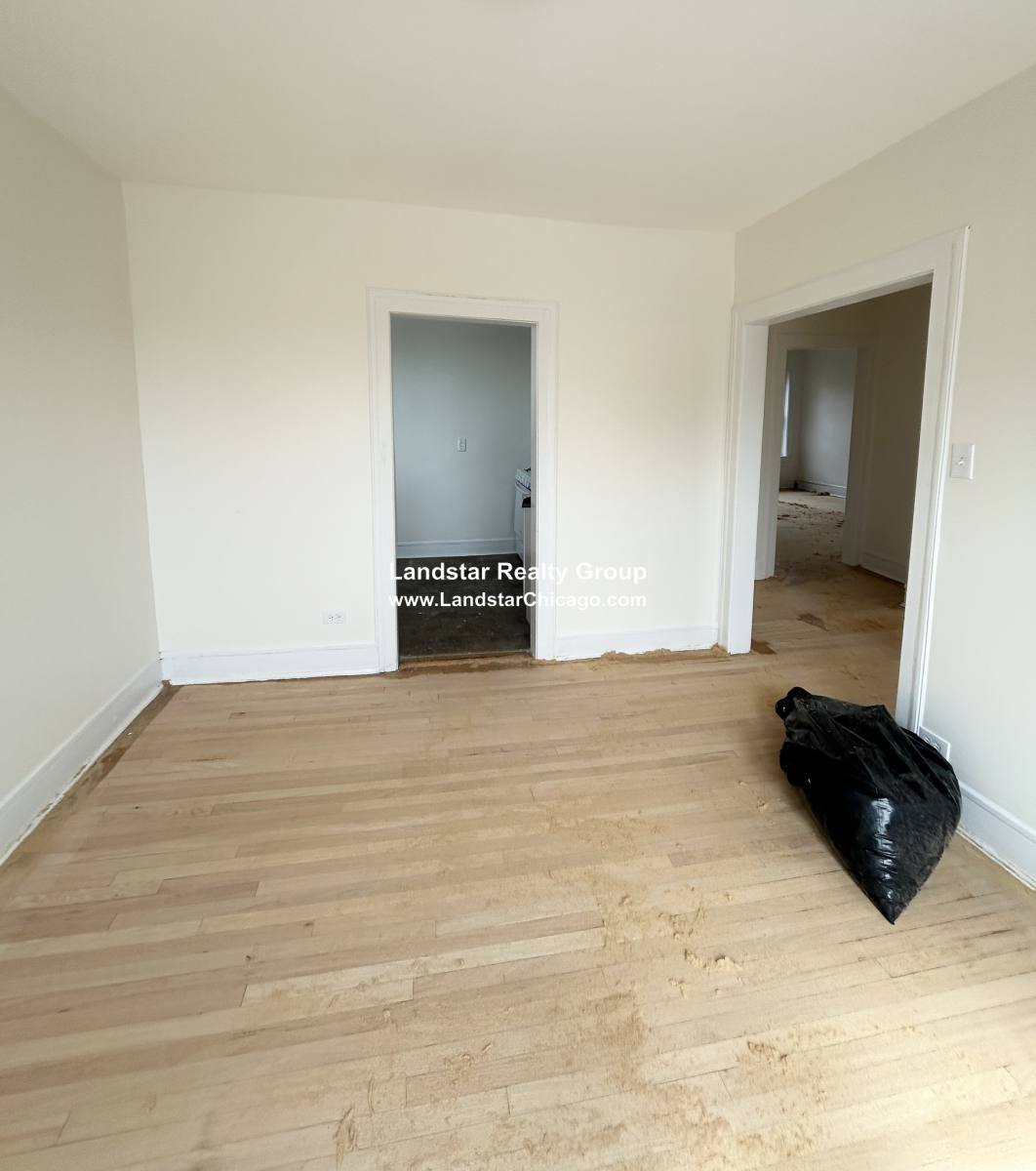 Apartment for rent at 7351 N Damen Ave #18, Chicago, IL 60645