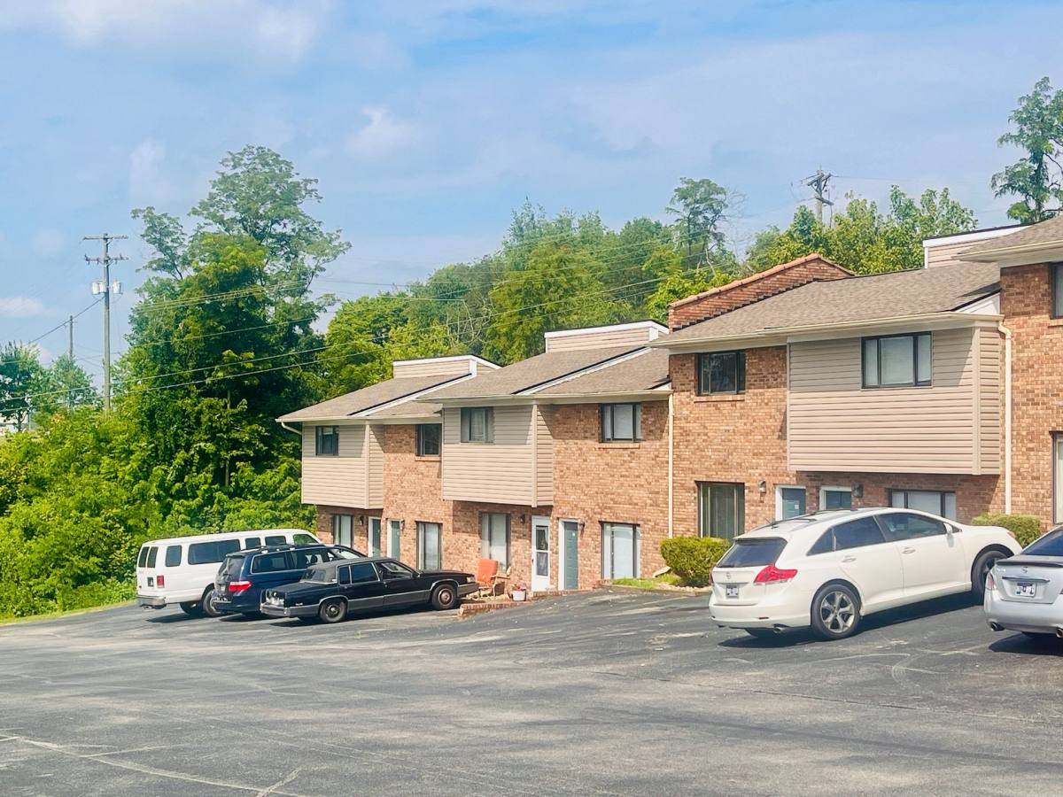 Townhouse for rent at 734 Ordnance Dr, Church Hill, TN 37642