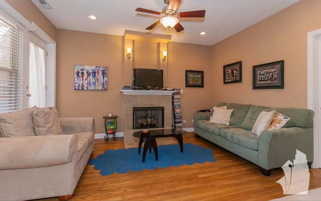 Condo for rent at 1009 N Oakley Blvd #2E, Chicago, IL 60622
