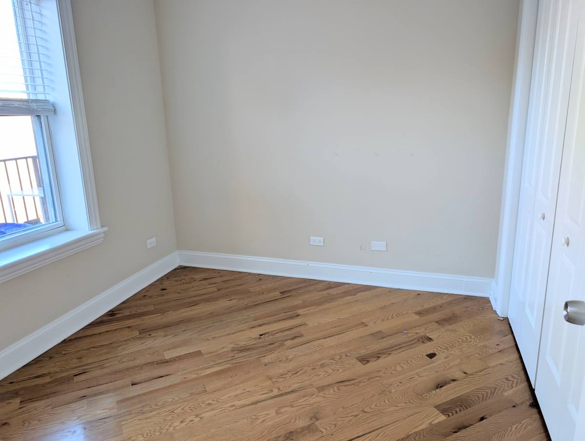 Condo for rent at 4020 N Central Park Ave #3E, Chicago, IL 60618
