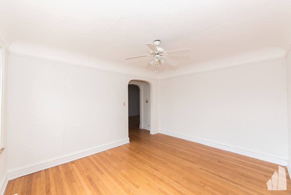 Apartment for rent at 2617 W Berwyn Ave #3B, Chicago, IL 60625