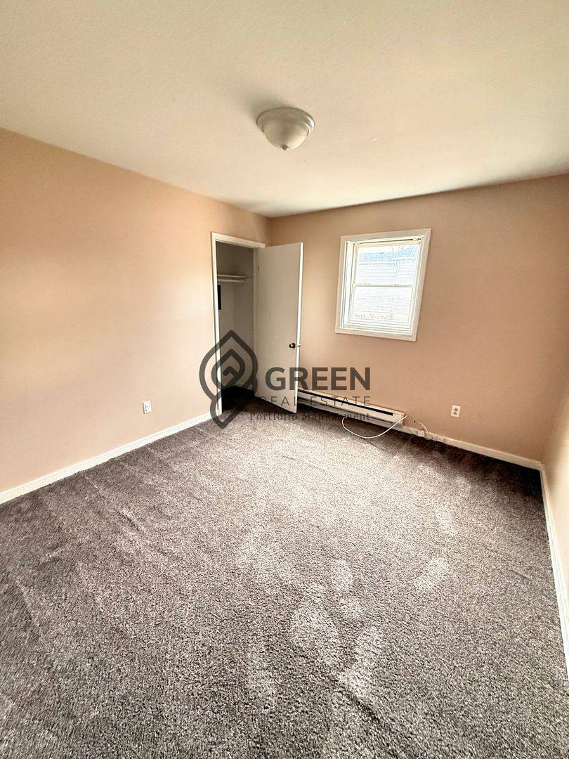 Apartment for rent at 294 N Greenwood Ave, Kankakee, IL 60901