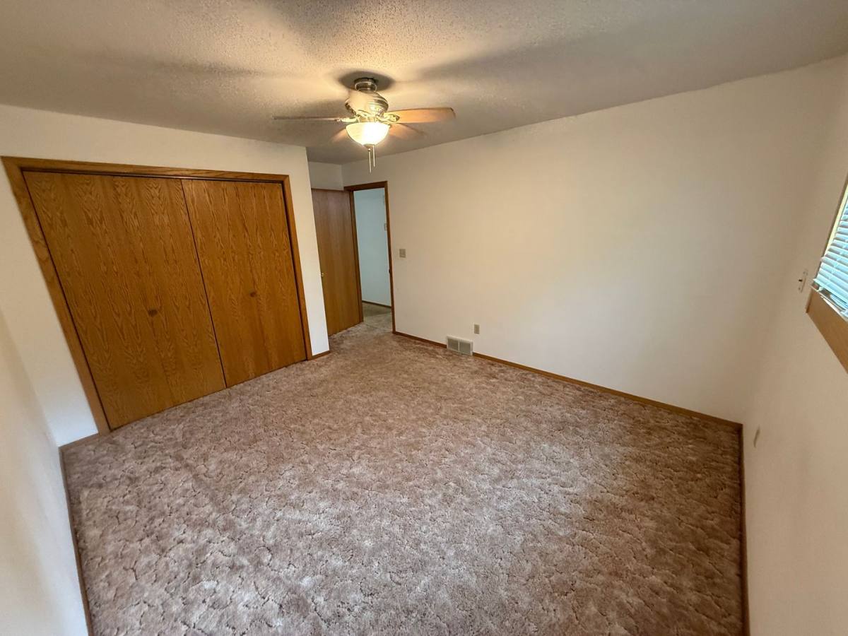 Apartment for rent at 500 7th St NE, Watertown, SD 57201